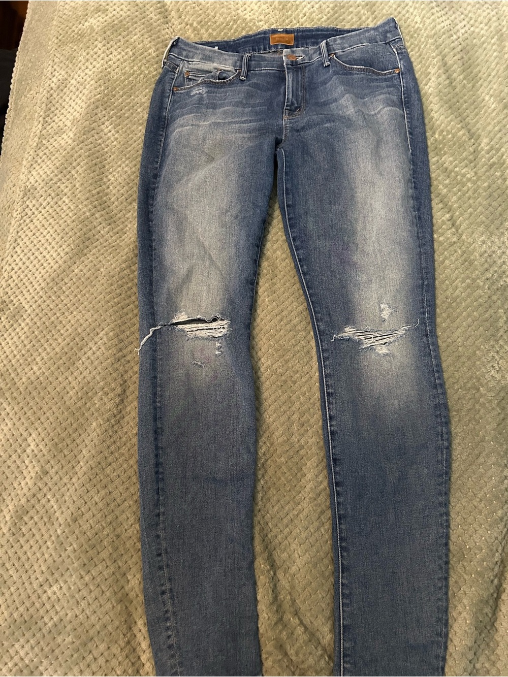 MOTHER Women's Skinny Distressed Medium Blue Jeans